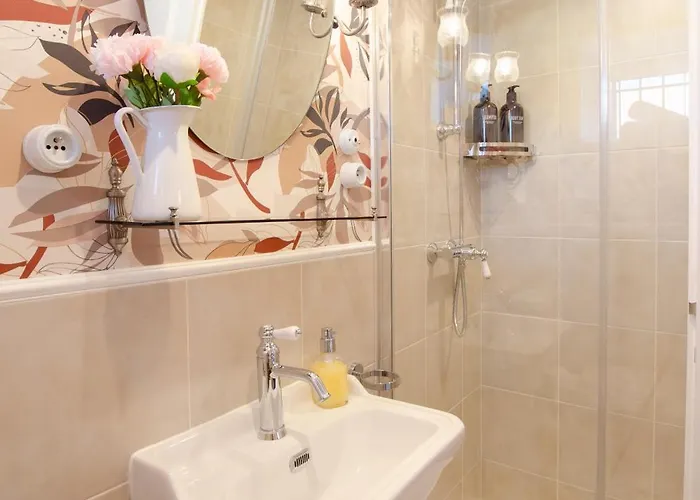 Retro Reverie, Avec Parking Gratuit Et Terrasse 아파트 Ban-Saint-Martin