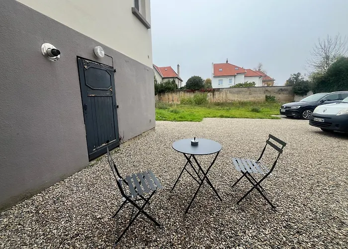 Retro Reverie, Avec Parking Gratuit Et Terrasse 아파트 Ban-Saint-Martin